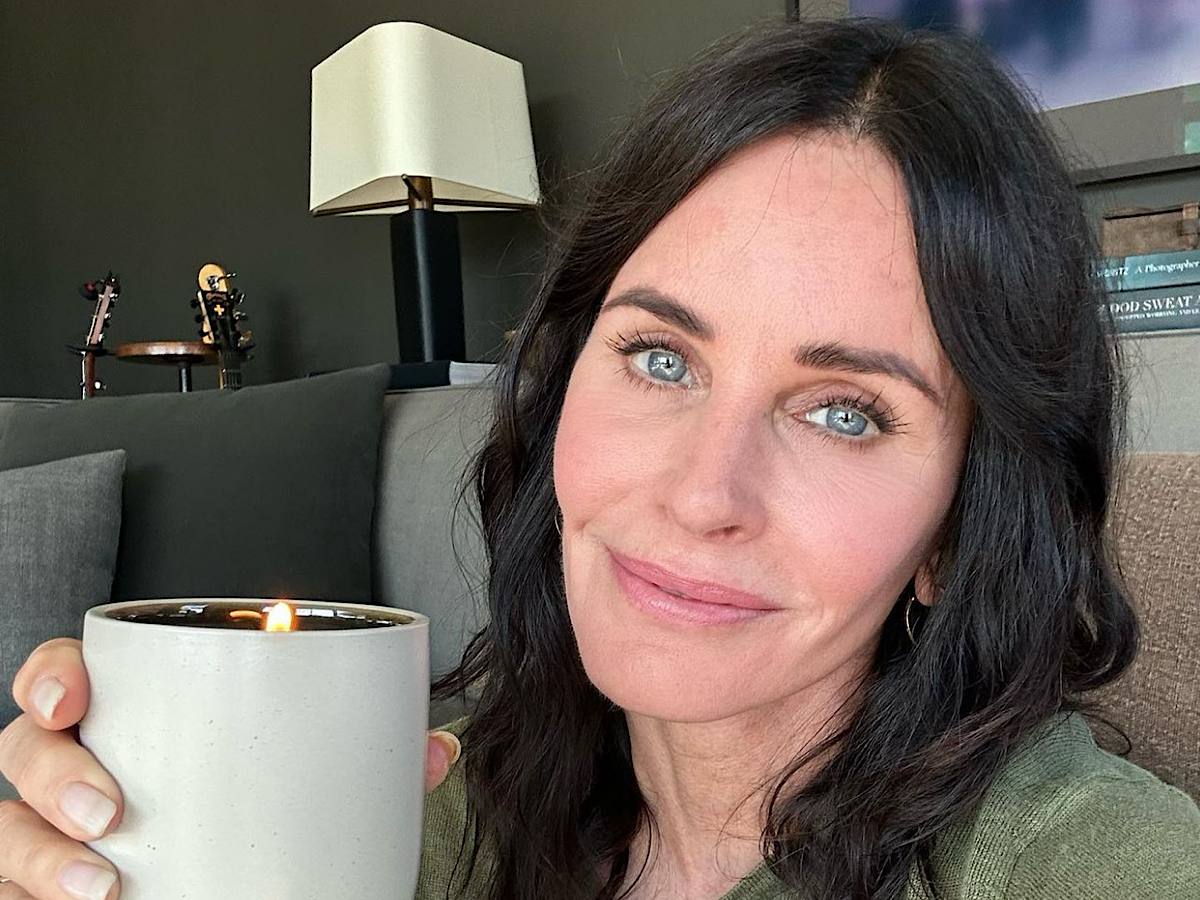 Ось як виглядали актори &quot;Друзів&quot; у першому епізоді, фіналі 2004 року і які вони зараз (фото)